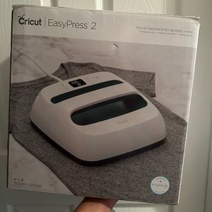 Cricut Maker gold and heat press 2